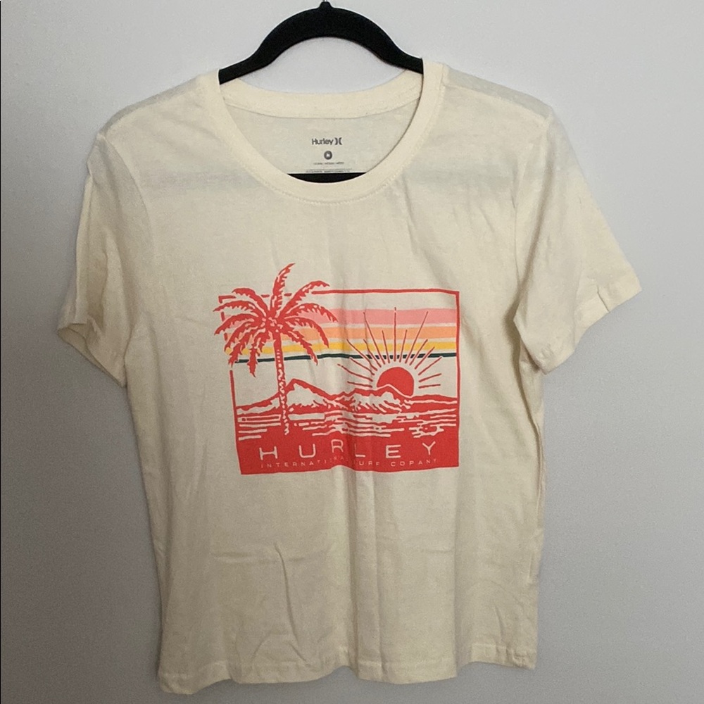 Hurley Cream Graphic T-Shirt for Women New w/o tags